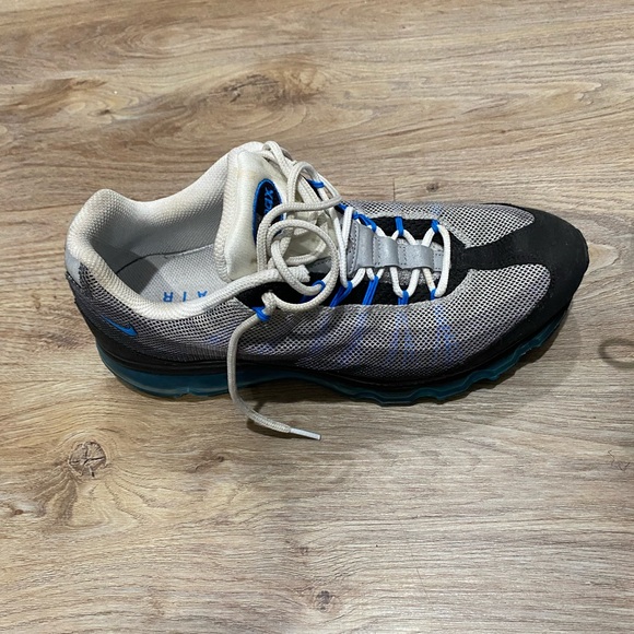 Air Max 95 - Picture 2 of 4